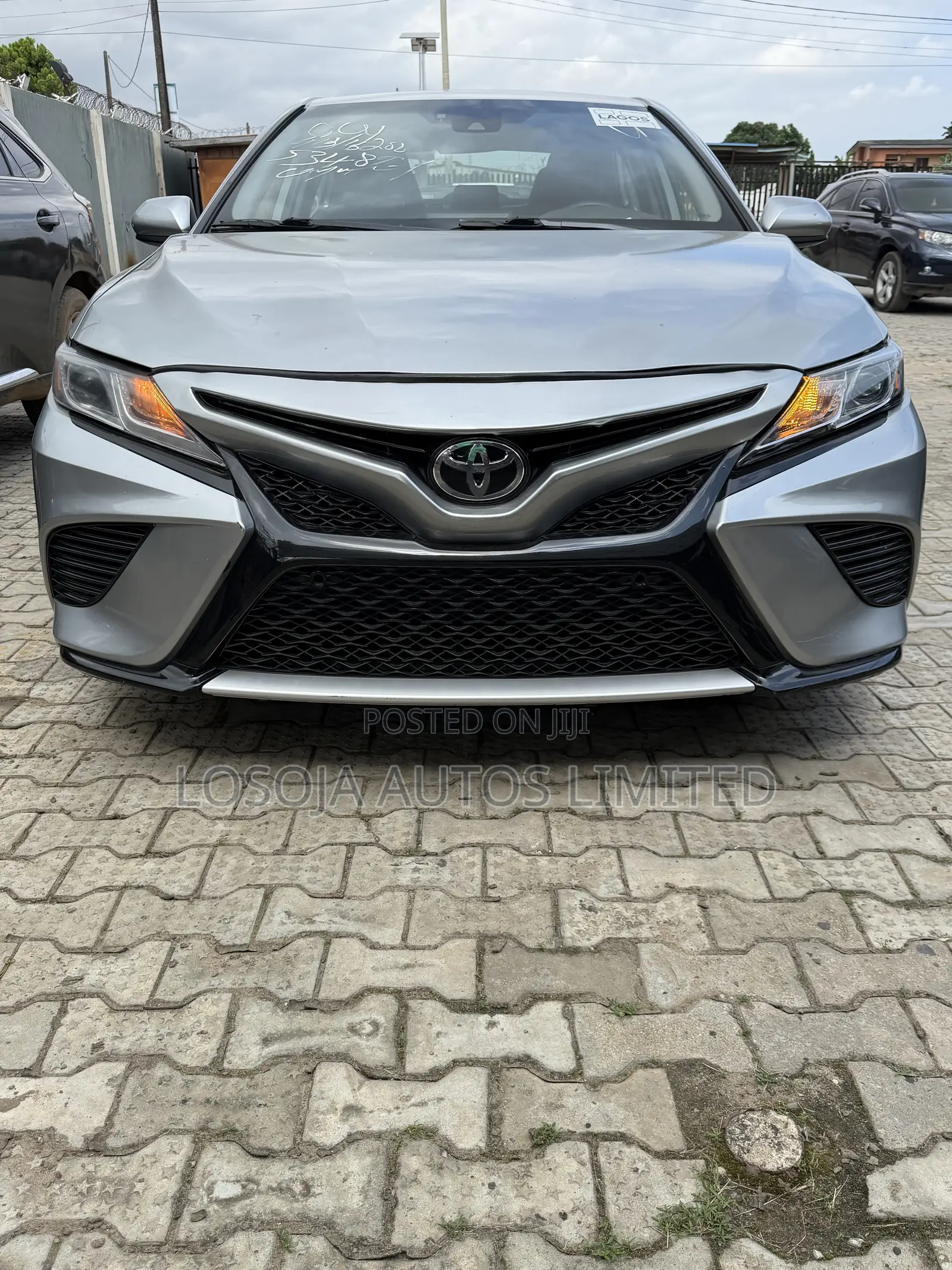 Toyota Camry LE 2022 Silver