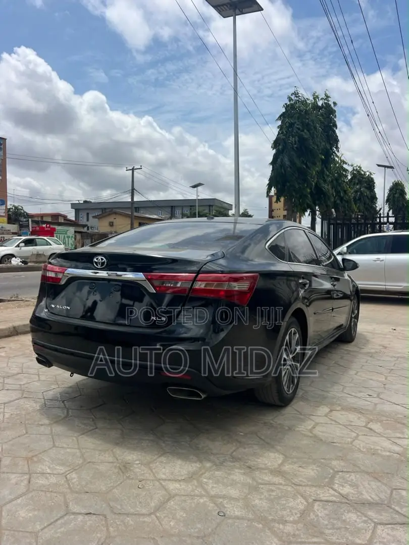 Toyota Avalon XLE Plus FWD Sedan (3.6L 6cyl 6A) 2016 Blue
