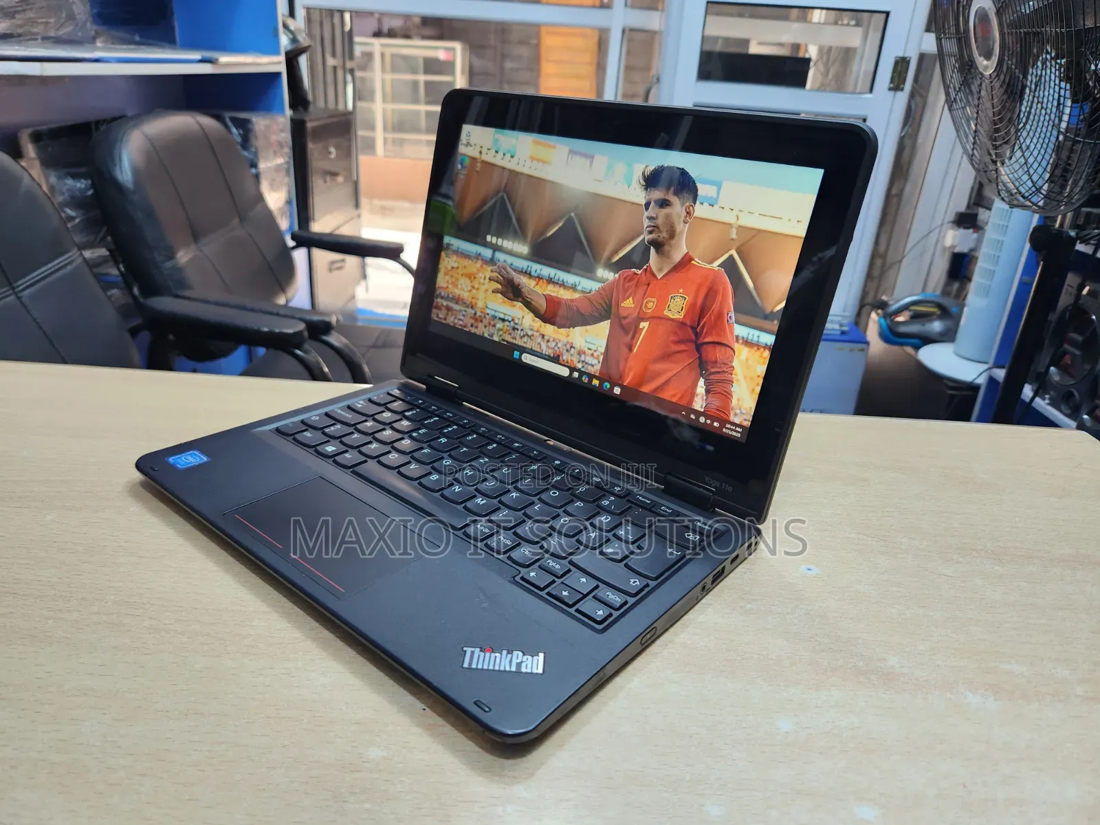 Laptop Lenovo Yoga 11e 8GB Intel Celeron SSD 128GB