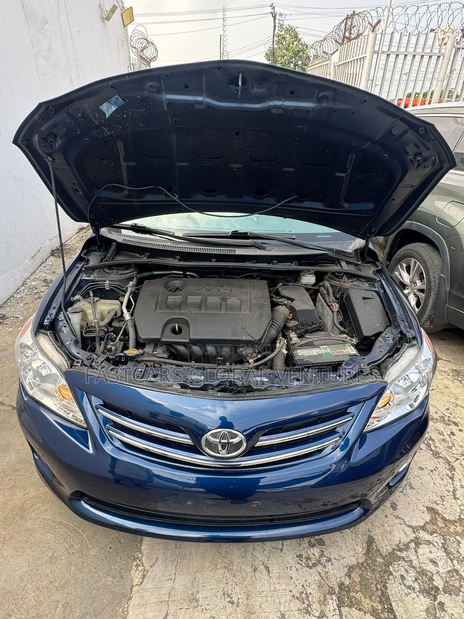 Toyota Corolla LE 4dr Sedan (1.8L 4cyl 4A) 2013 Blue