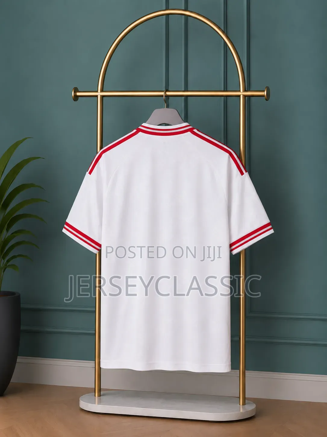 Liverpool FC White Away – Red Details