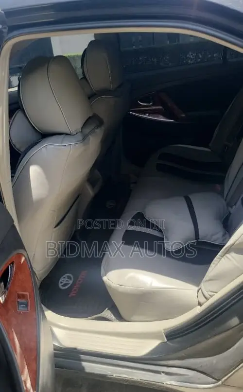 Toyota Camry LE 4dr Sedan (2.5L 4cyl 6A) 2011 Black