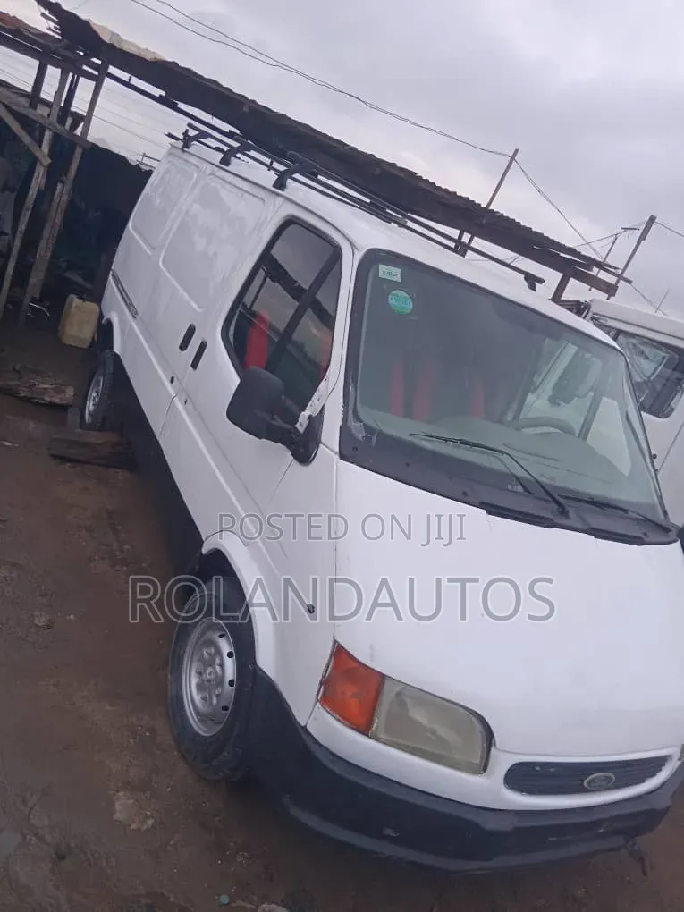 Ford Transit 2002 White