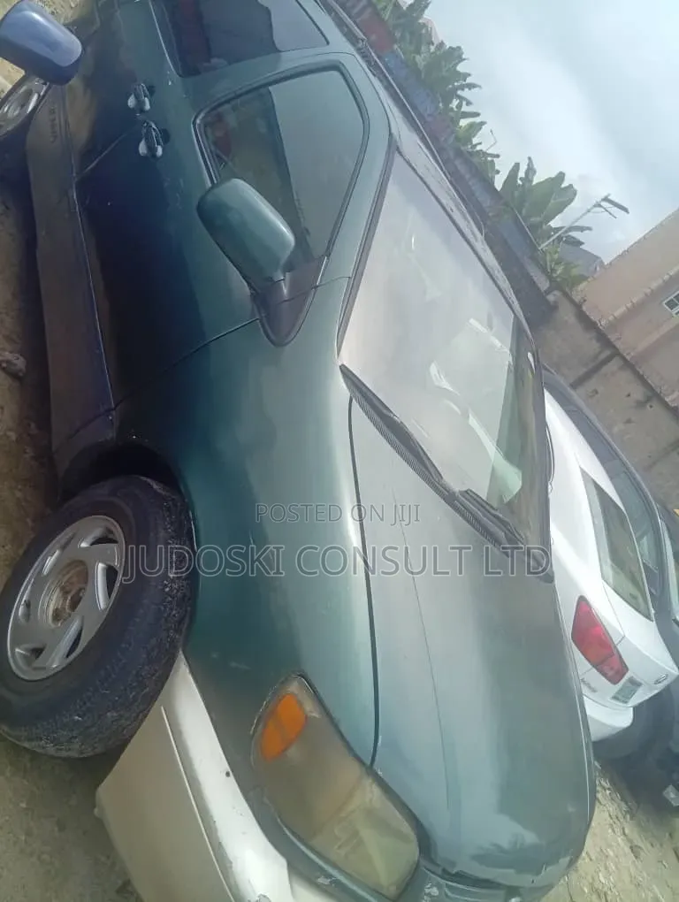 Toyota Sienna 2001 Green