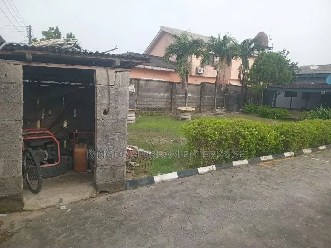 3bdrm Bungalow in Graceland Estate for sale