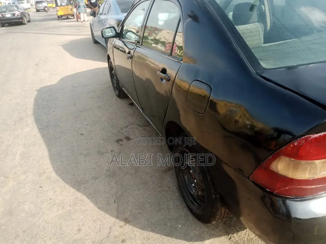 Toyota Corolla LE 2005 Black