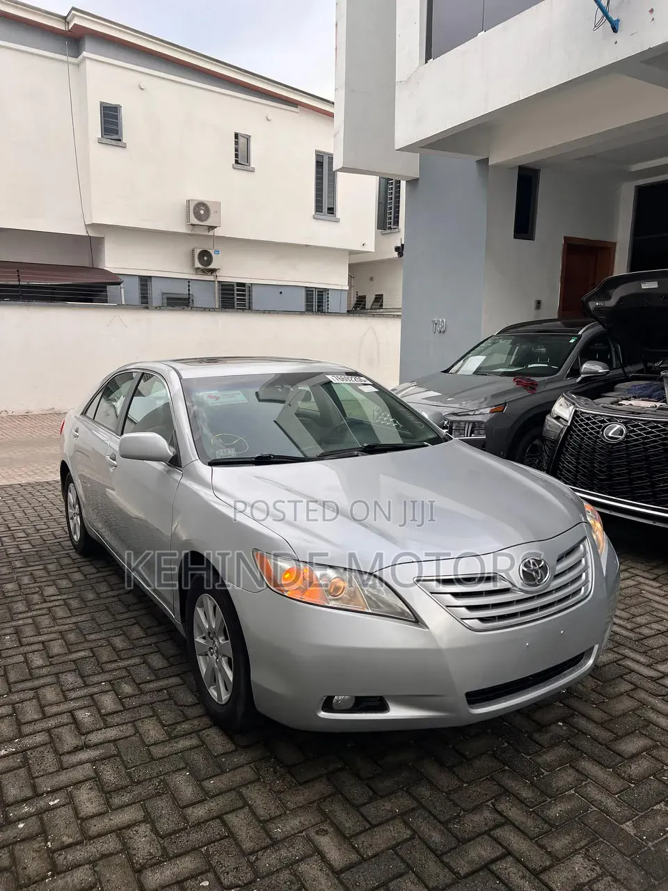 Toyota Camry XLE 4dr Sedan (2.4L 4cyl 5A) 2009 Silver