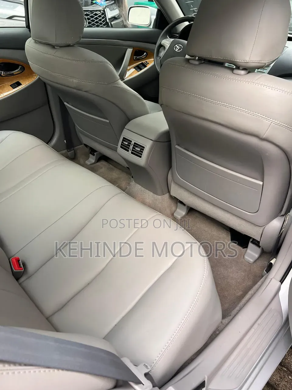 Toyota Camry XLE 4dr Sedan (2.4L 4cyl 5A) 2009 Silver