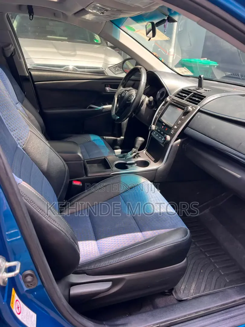 Toyota Camry SE 4dr Sedan (2.5L 4cyl 6A) 2016 Blue