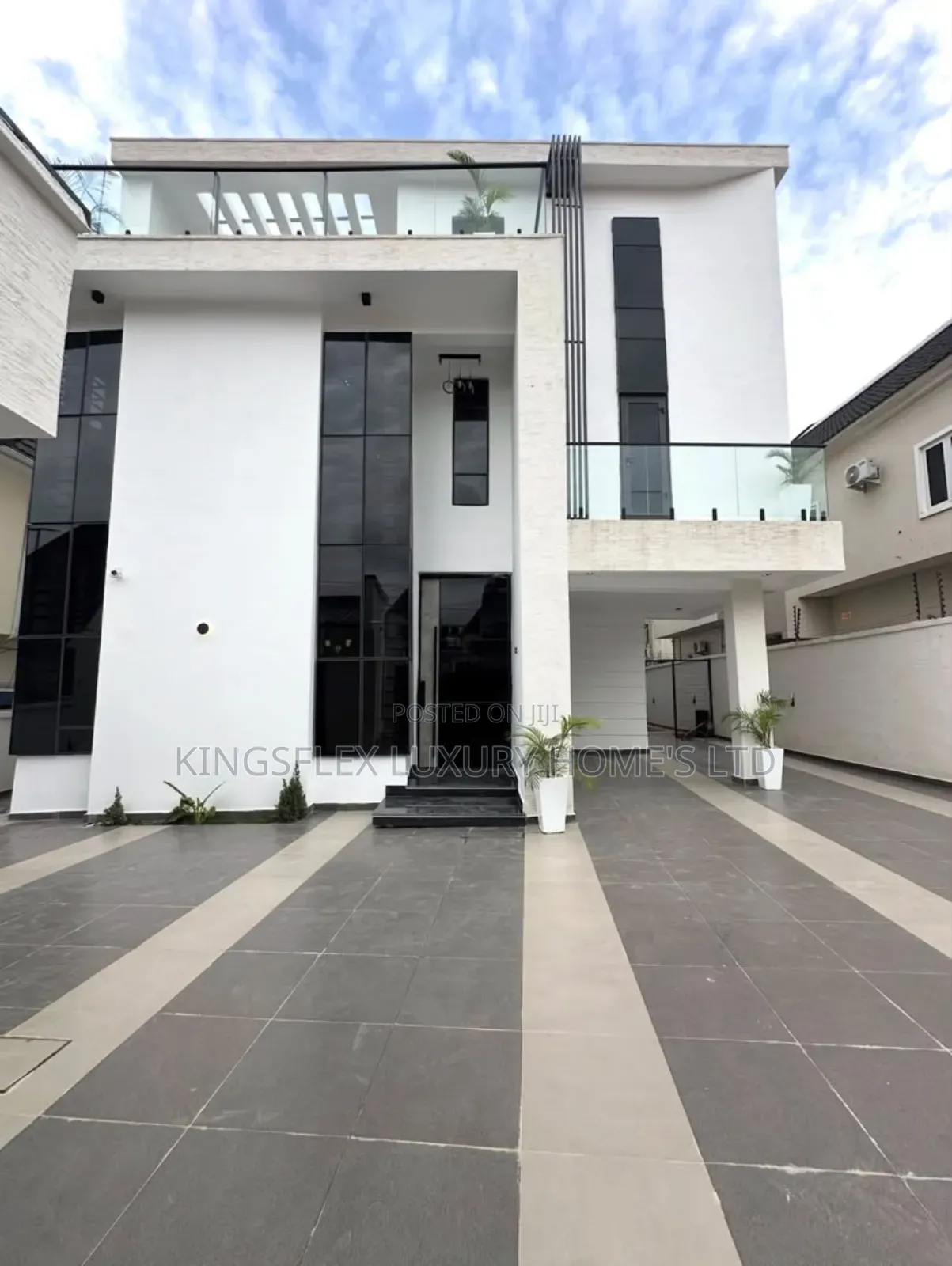 6bdrm Duplex in Estate, Apo Resettlement for sale