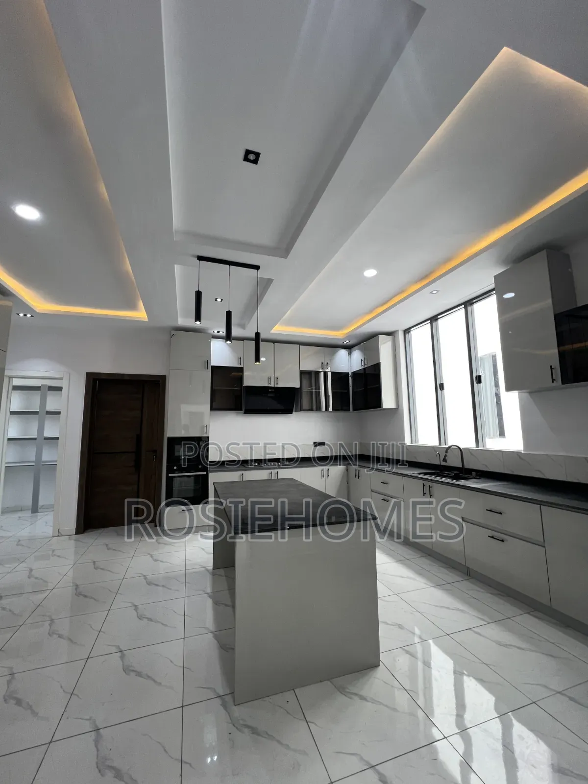4bdrm Duplex in Orchid, Lekki Phase 1 for rent