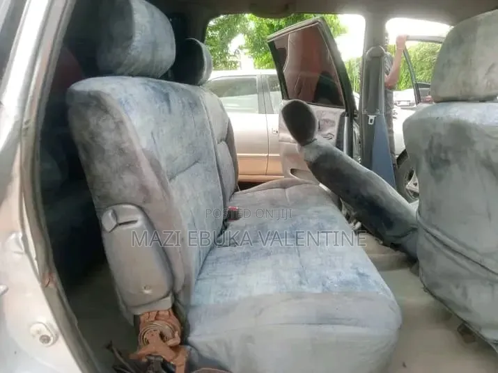 Toyota Picnic 2.0 FWD 2005 Silver