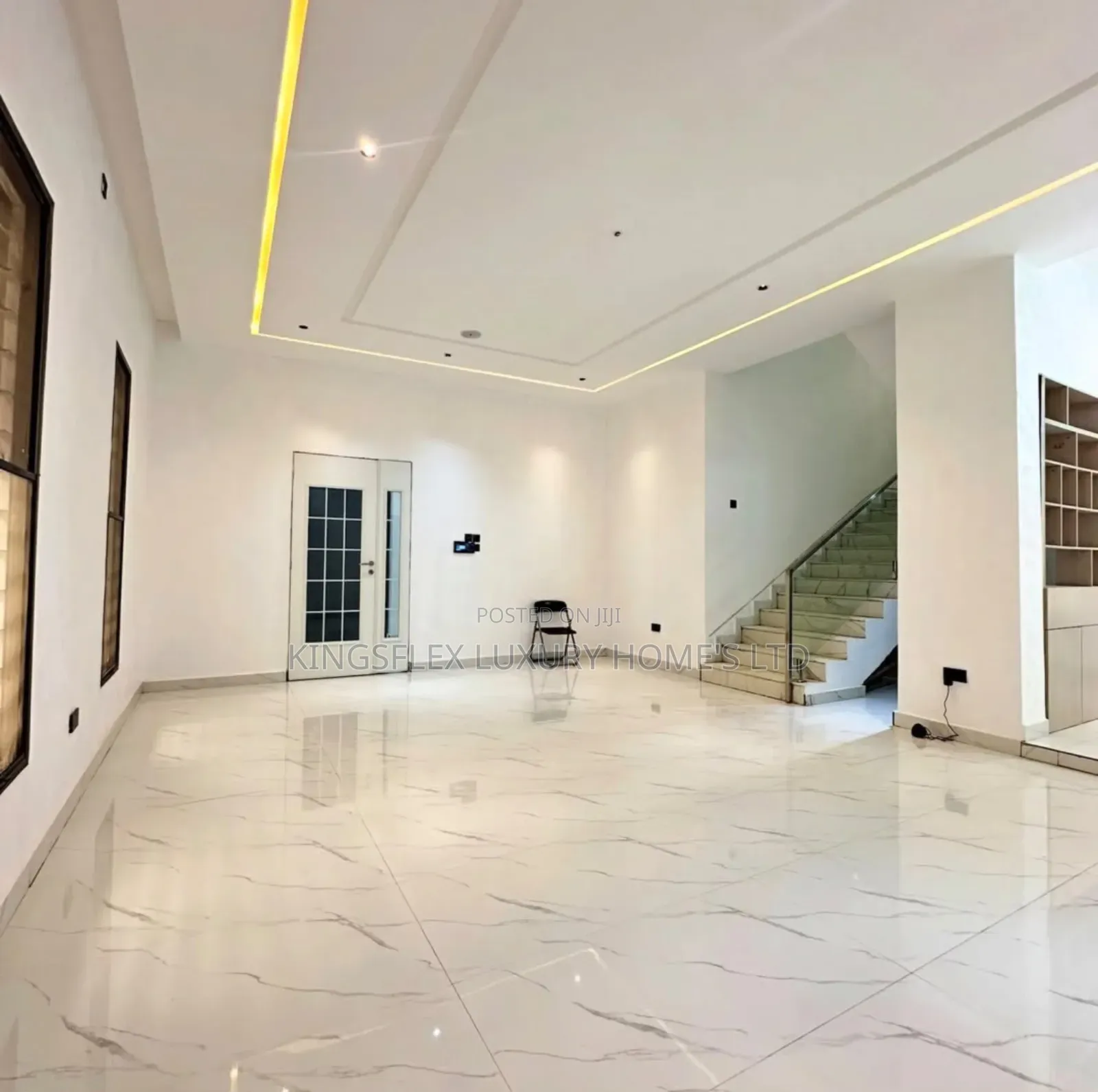 5bdrm Duplex in Estate, Apo Resettlement for sale