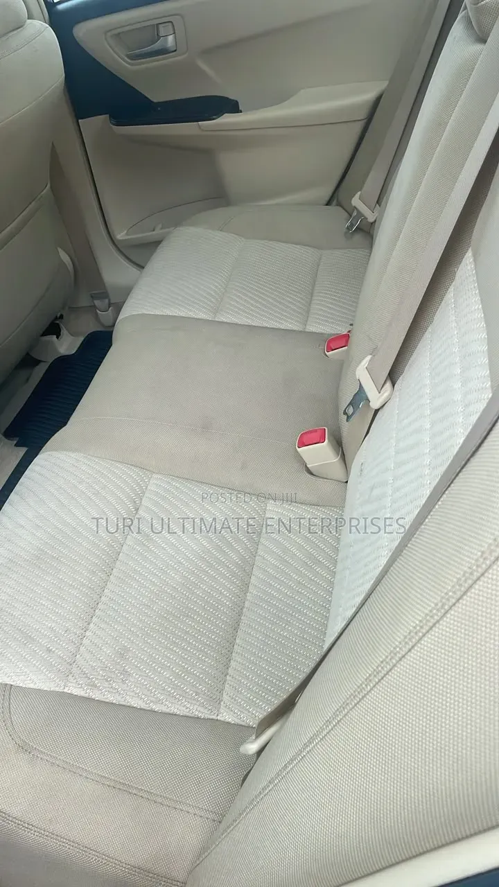 Toyota Camry 2017 Gold