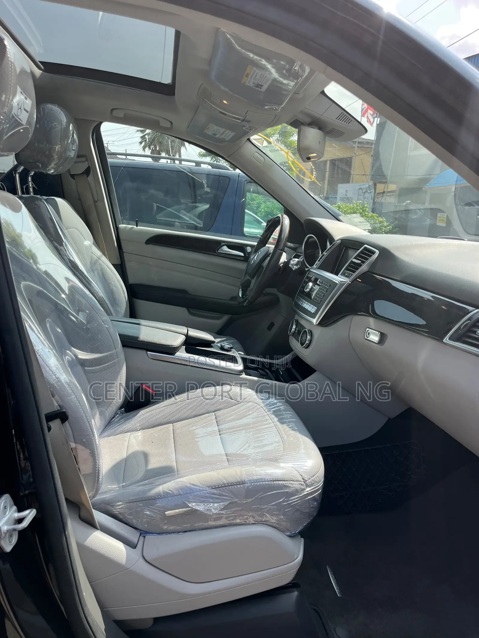 Mercedes-Benz M Class ML350 4dr SUV (3.5L 6cyl 7A) 2015 Black