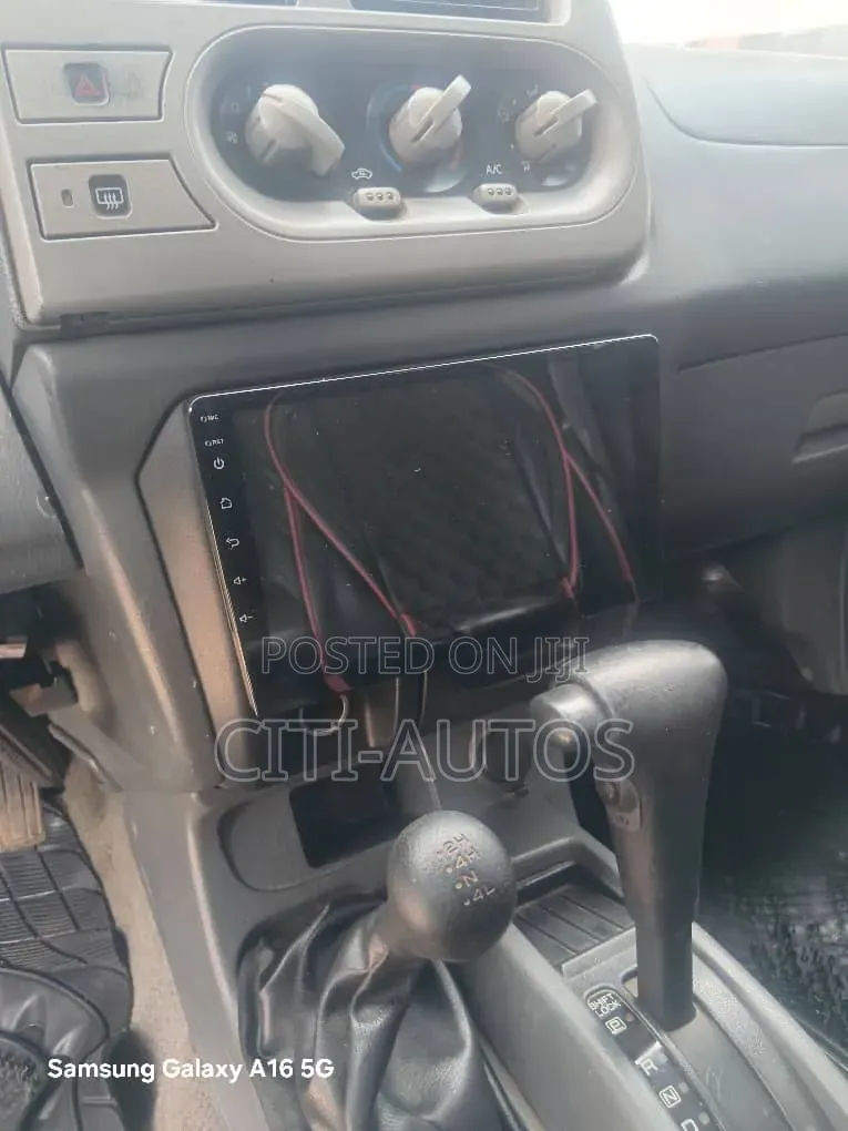 Nissan Frontier 2004 Gray