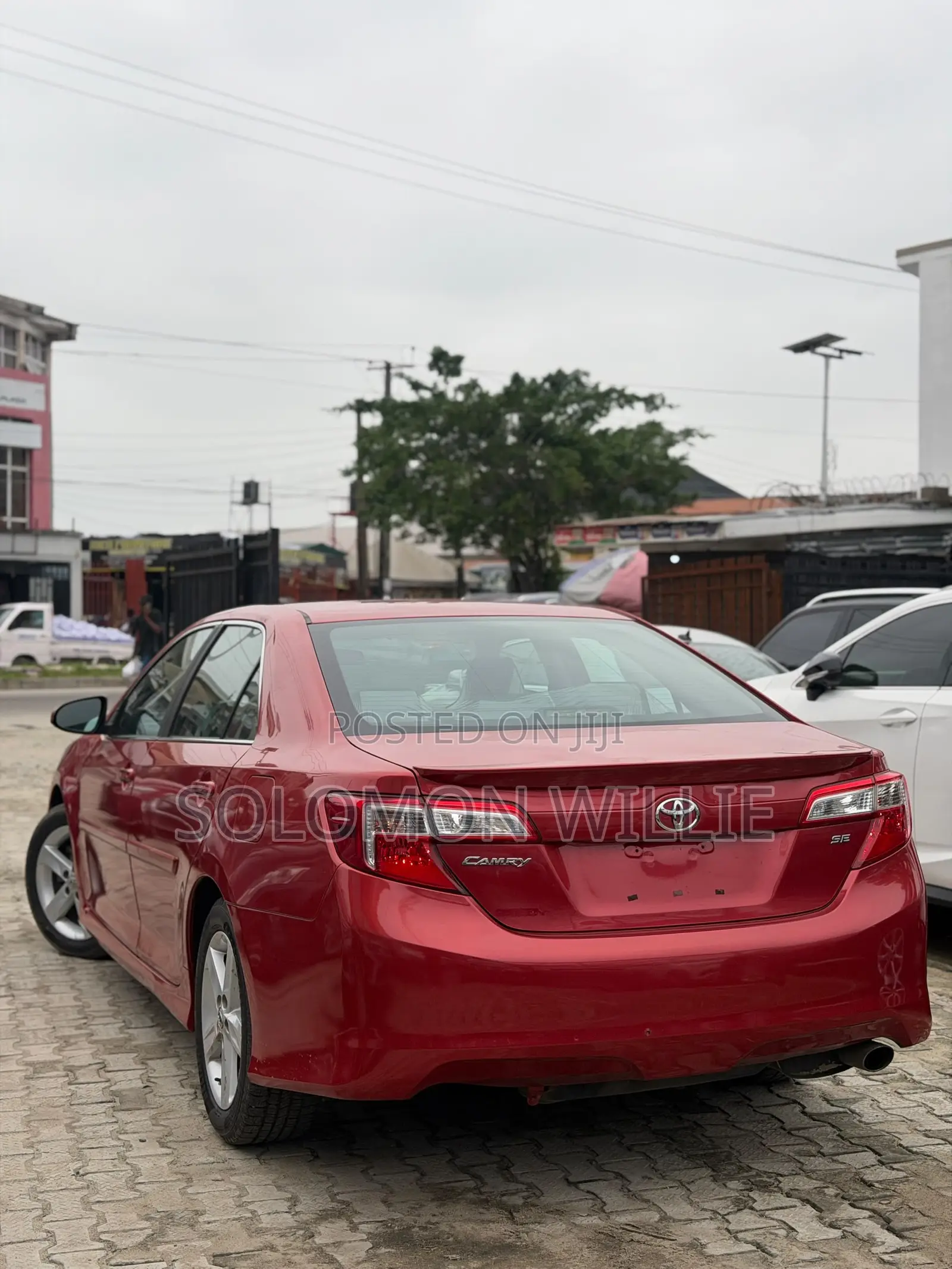 Toyota Camry SE 4dr Sedan (2.5L 4cyl 6A) 2013 Red