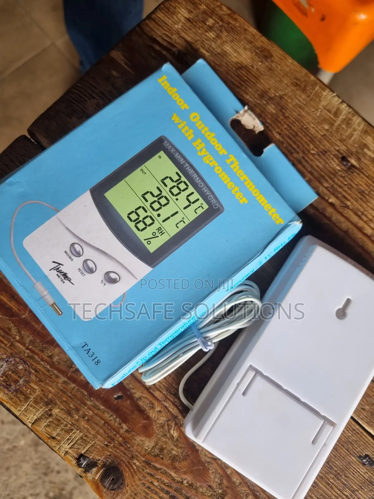 Digital Indoor/Outdoor Thermo-Hygrometer