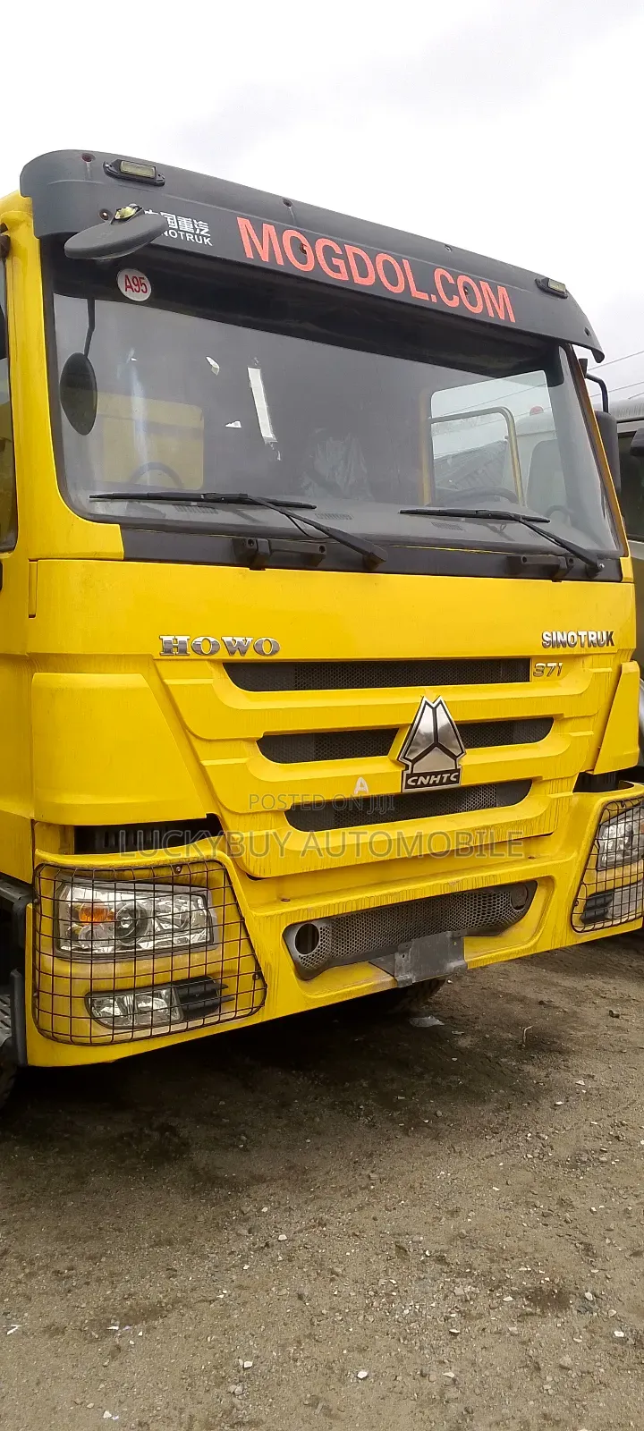 Howo Dump Truck 12 Tyres