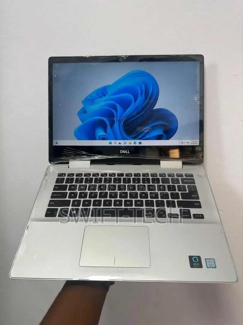 Laptop Dell Inspiron 14 5482 2-in-1 12GB Intel Core i5 SSD 256GB