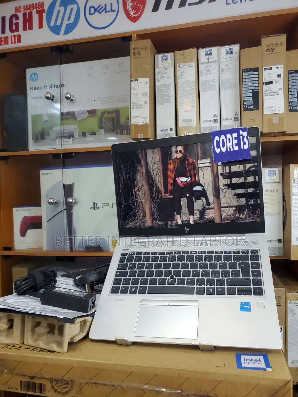 New Laptop HP EliteBook 820 G4 8GB Intel Core i3 SSD 256GB