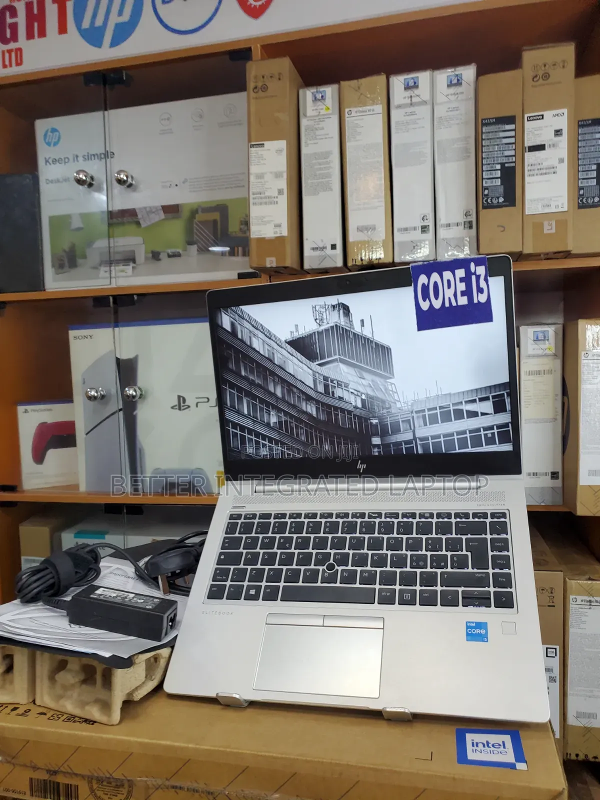 New Laptop HP EliteBook 820 G4 12GB Intel Core i3 SSD 256GB