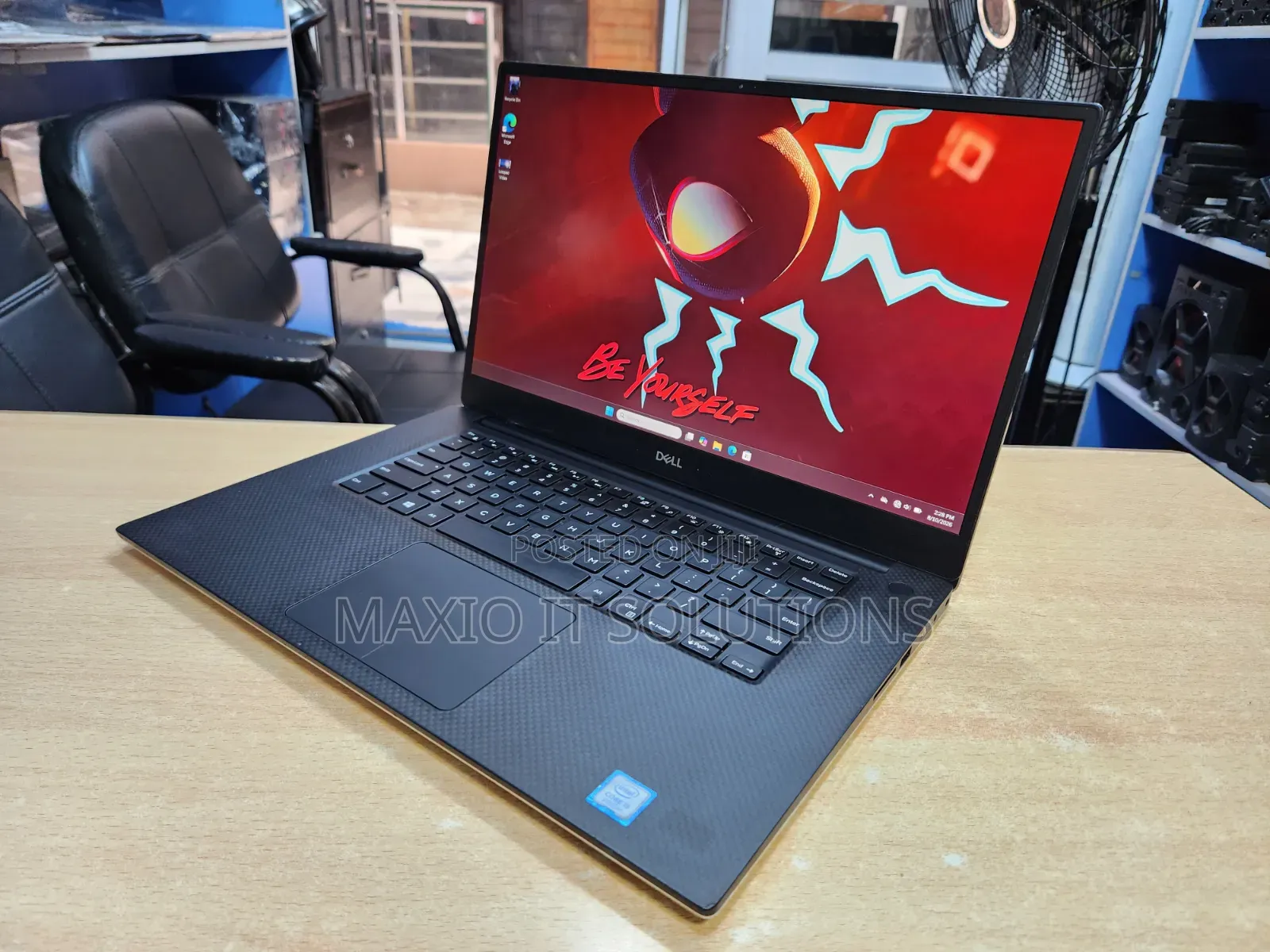 Laptop Dell XPS 15 7590 8GB Intel Core i5 SSD 256GB