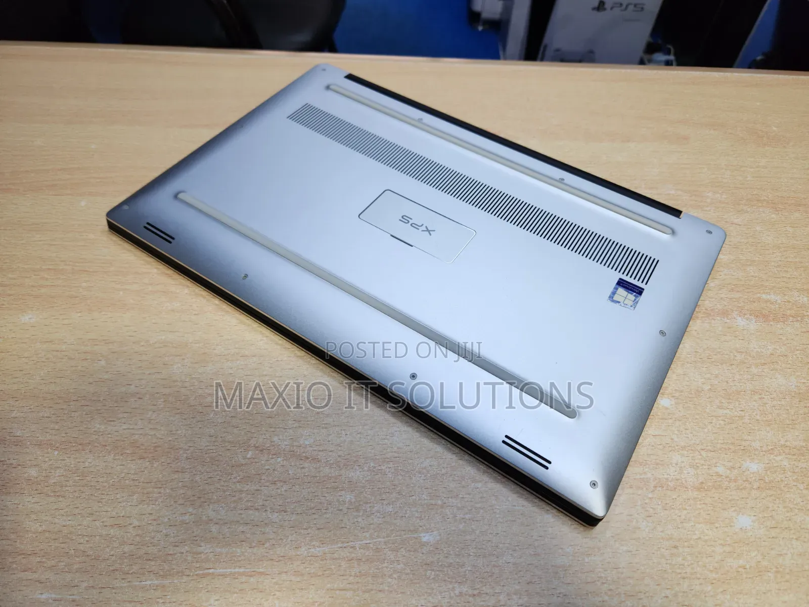 Laptop Dell XPS 15 7590 8GB Intel Core i5 SSD 256GB