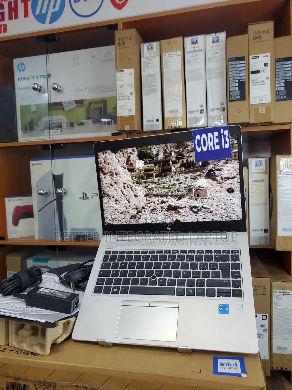 New Laptop HP EliteBook 820 G4 16GB Intel Core i3 SSD 256GB