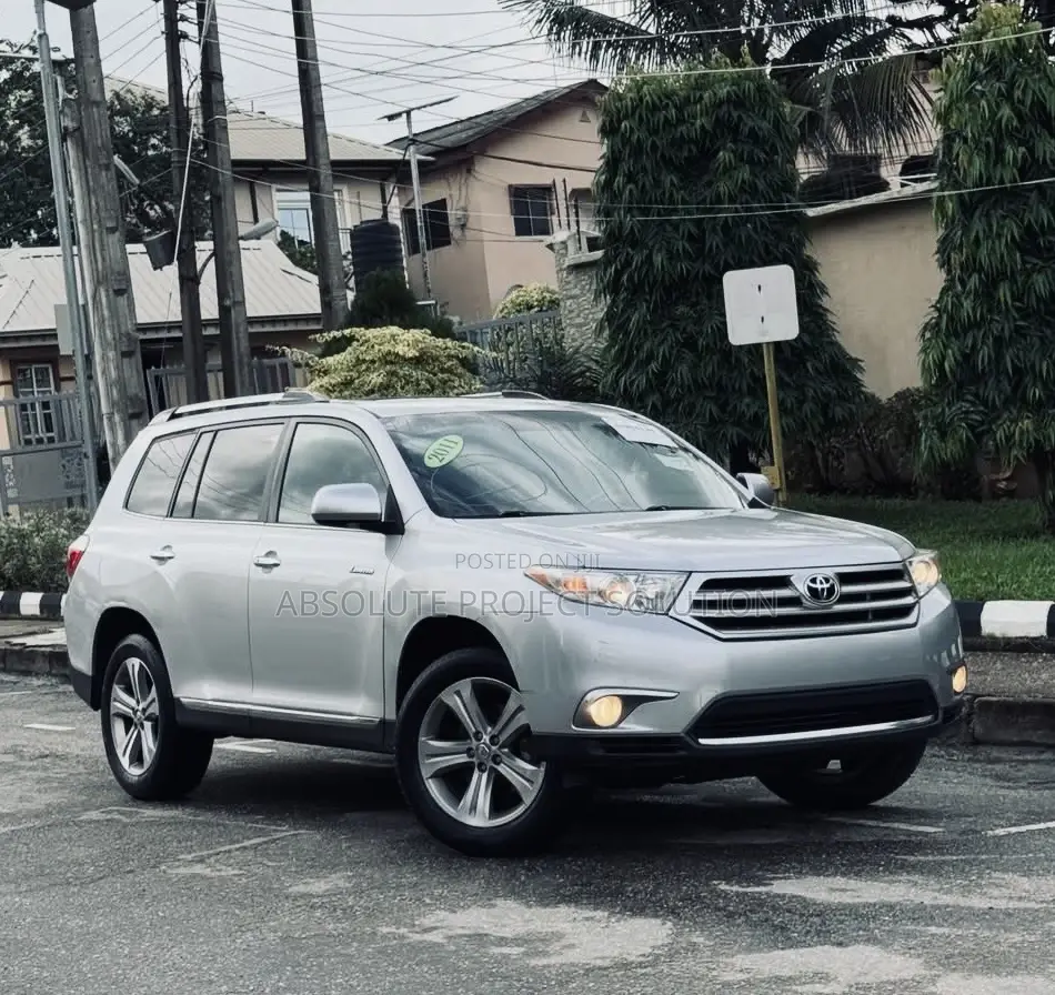 Toyota Highlander Limited 2011 Silver