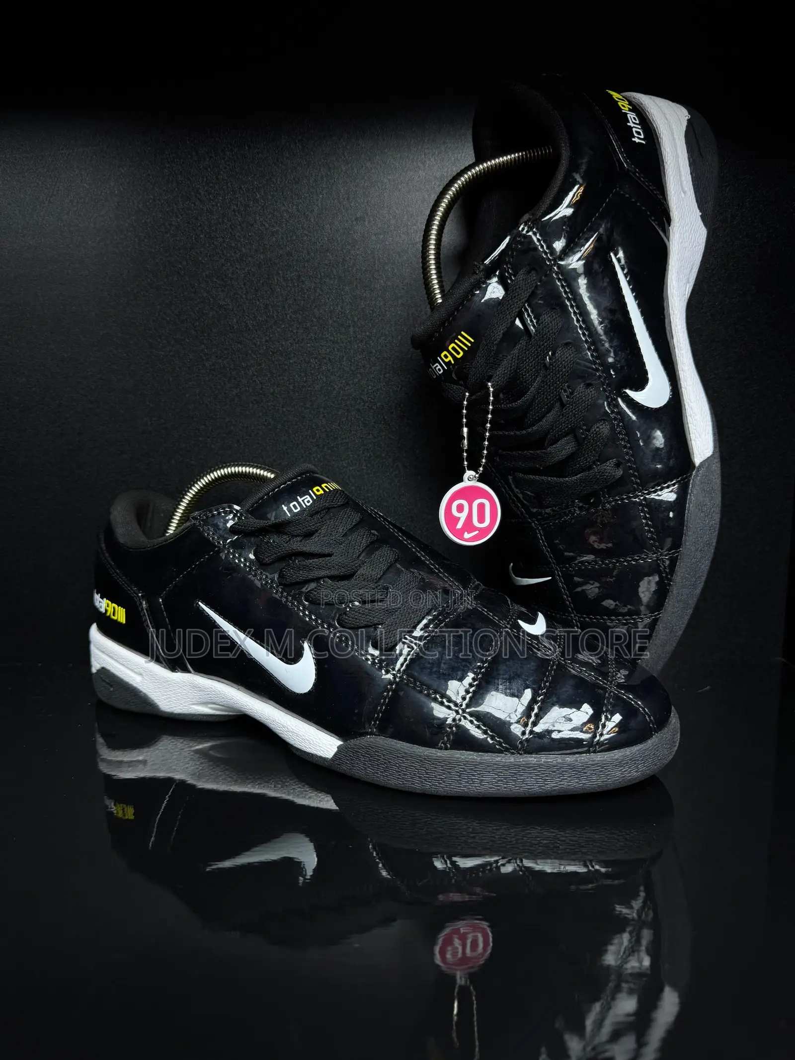 Nike Total 90 Sneaker Available