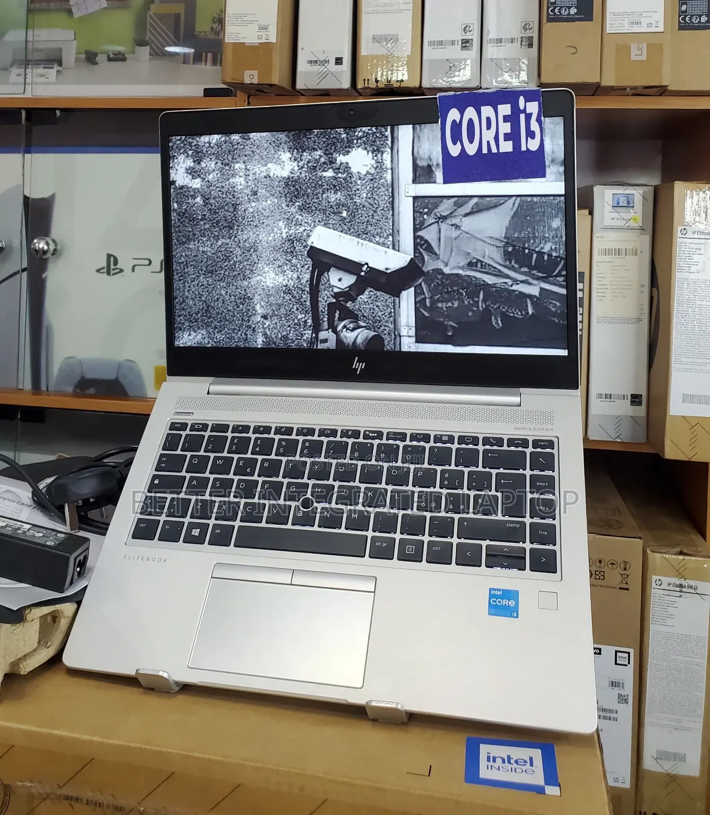 New Laptop HP EliteBook 830 8GB Intel Core i3 SSD 256GB