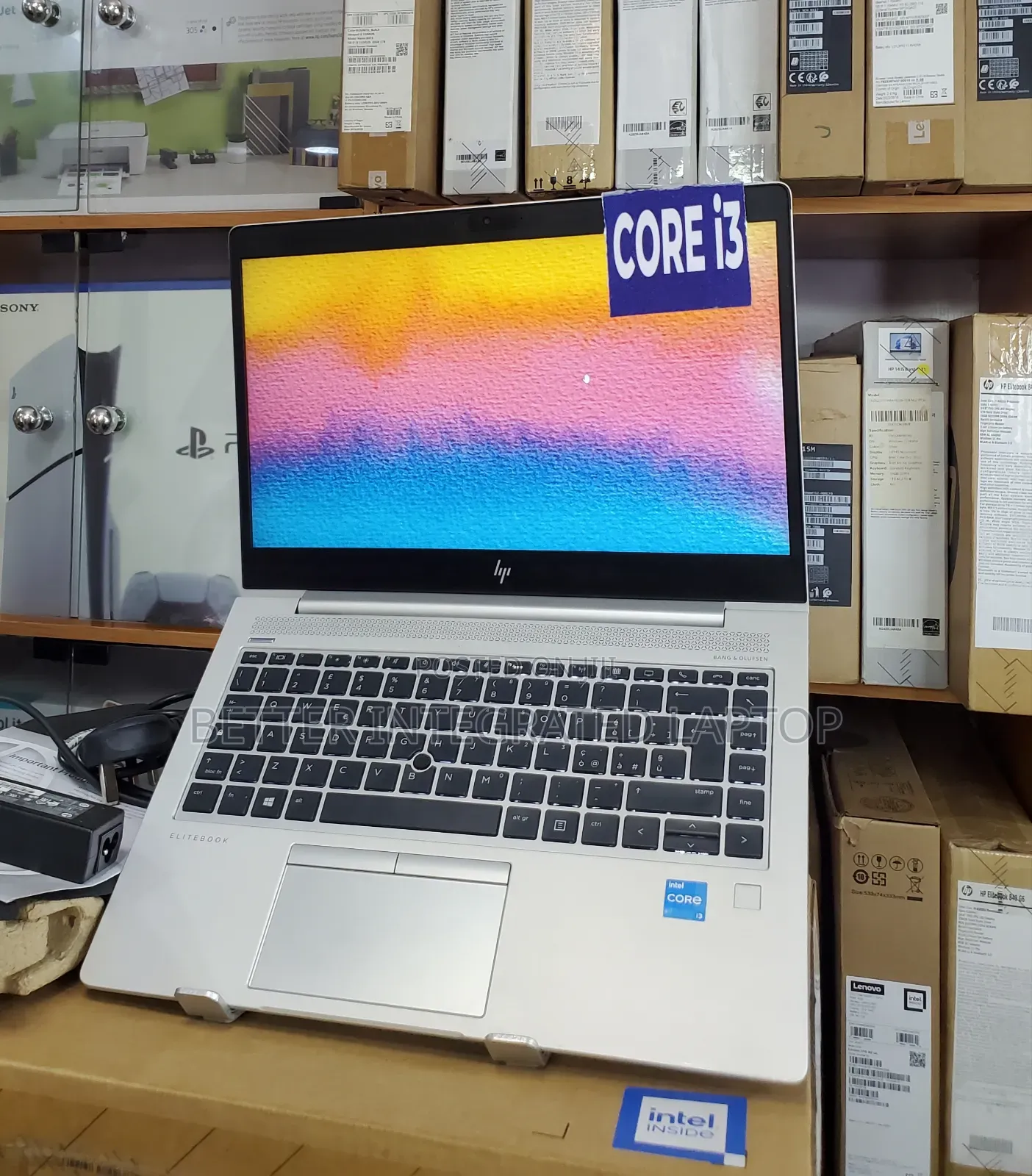 New Laptop HP EliteBook 830 16GB Intel Core i3 SSD 256GB