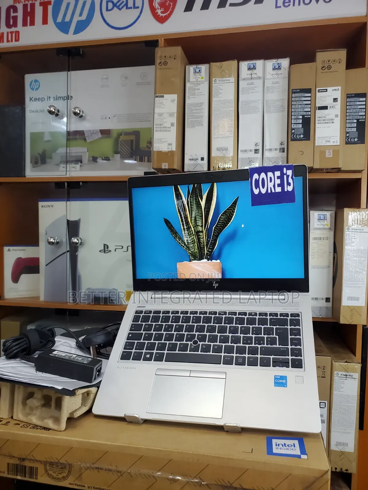 New Laptop HP EliteBook 830 8GB Intel Core i3 SSD 512GB