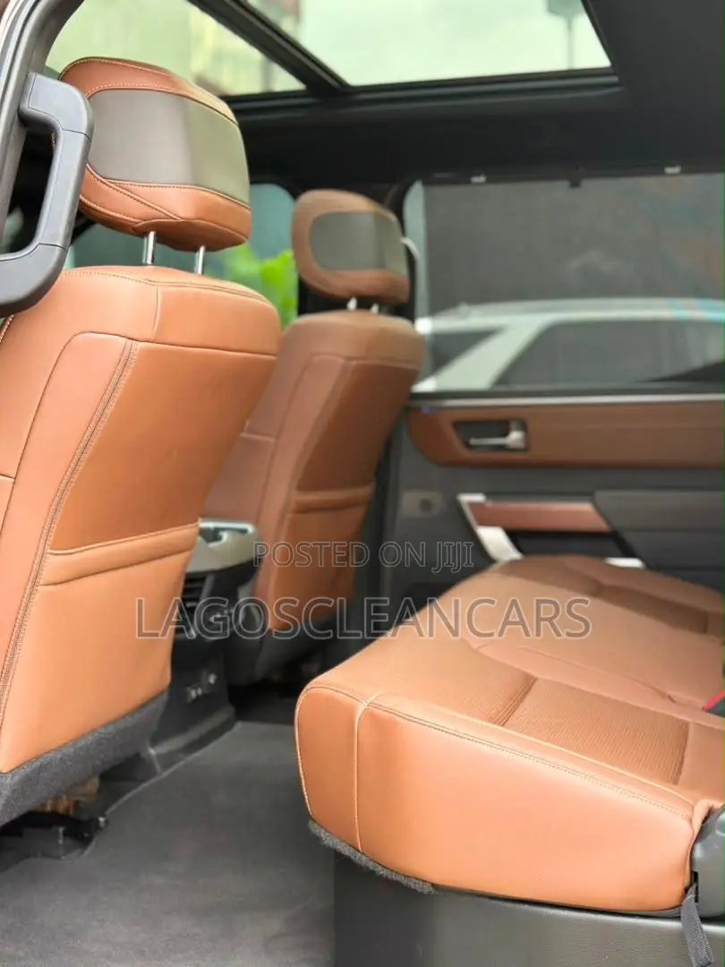 Toyota Tundra Platinum 2022 Brown