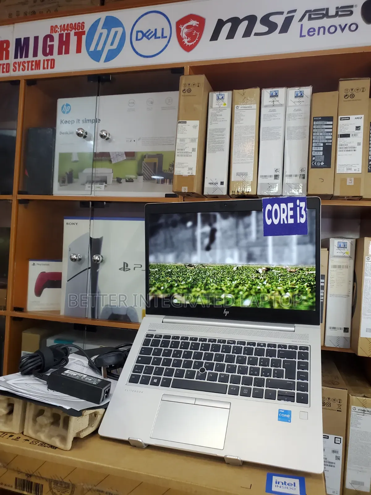 New Laptop HP EliteBook 830 G5 8GB Intel Core i3 SSD 256GB