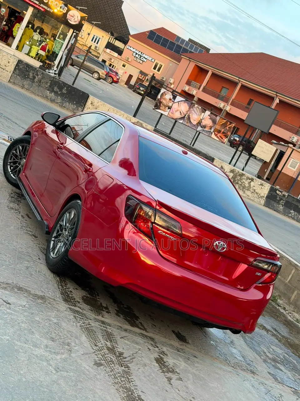 Toyota Camry SE V6 4dr Sedan (3.5L 6cyl 6A) 2013 Red