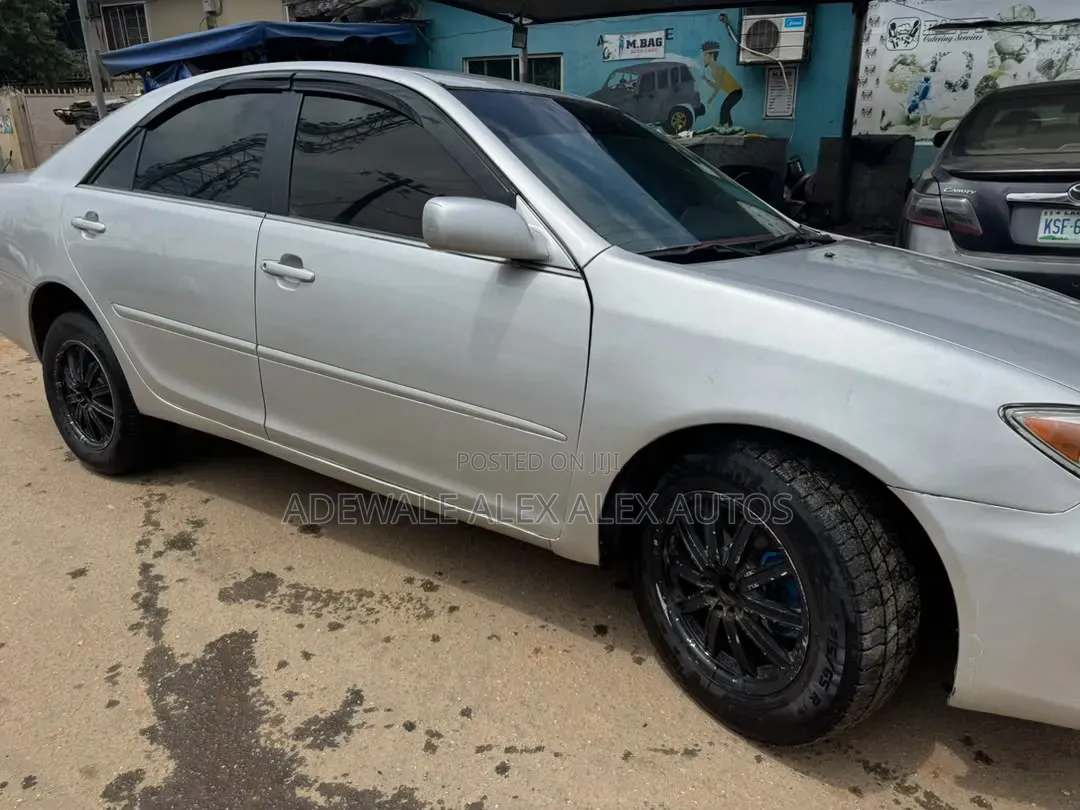 Toyota Camry 2006 Silver