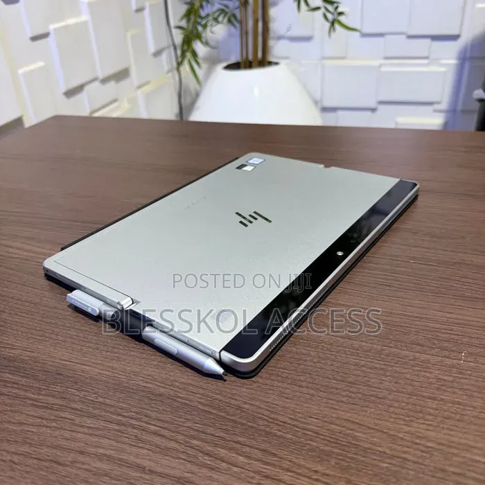 Laptop HP Elite X2 1012 G2 8GB Intel Core i5 SSD 256GB