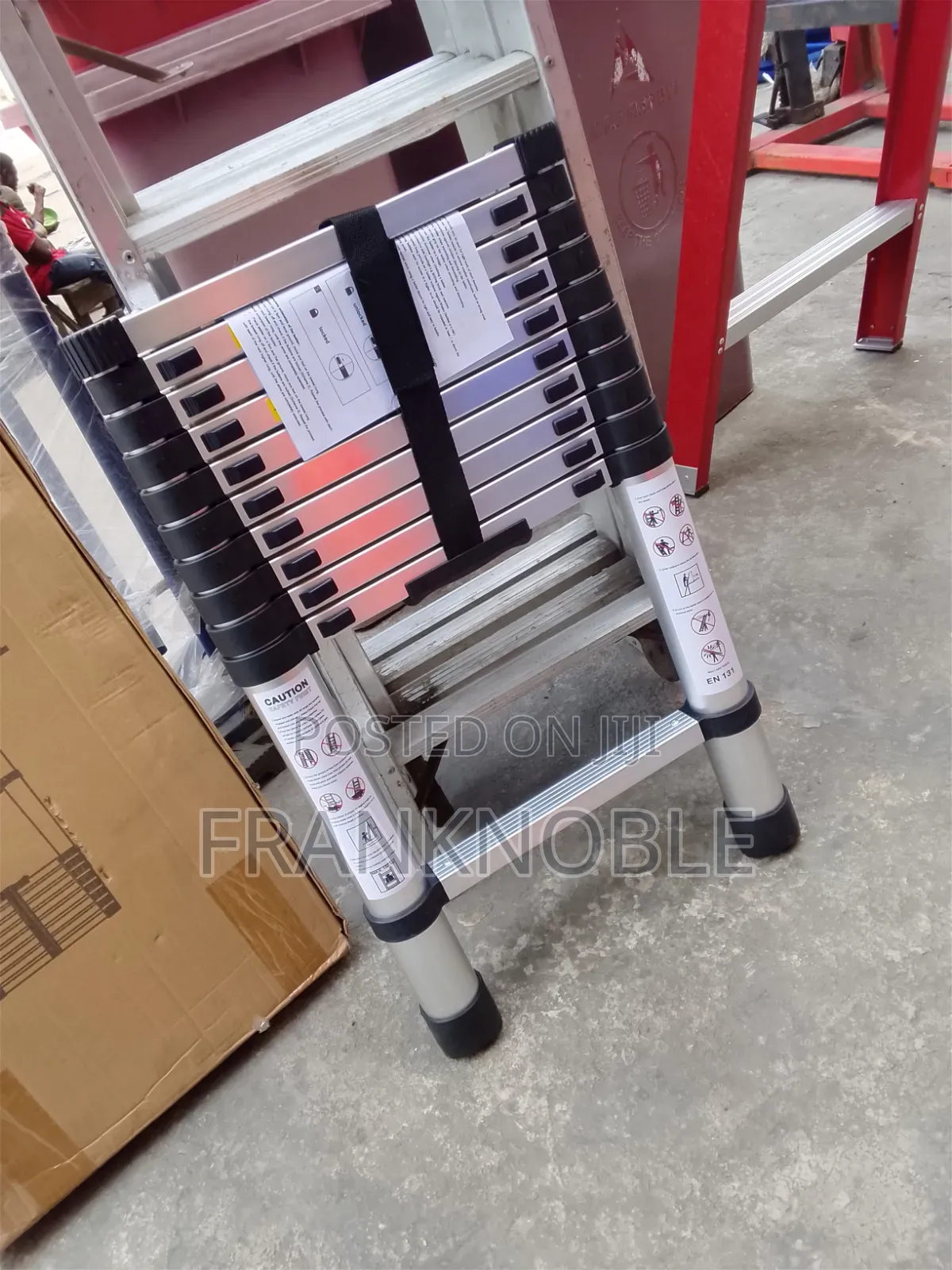 Telescopic Aluminum Ladder