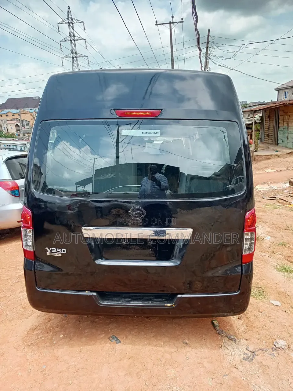 Nissan Caravan (Urvan) 2017 Black