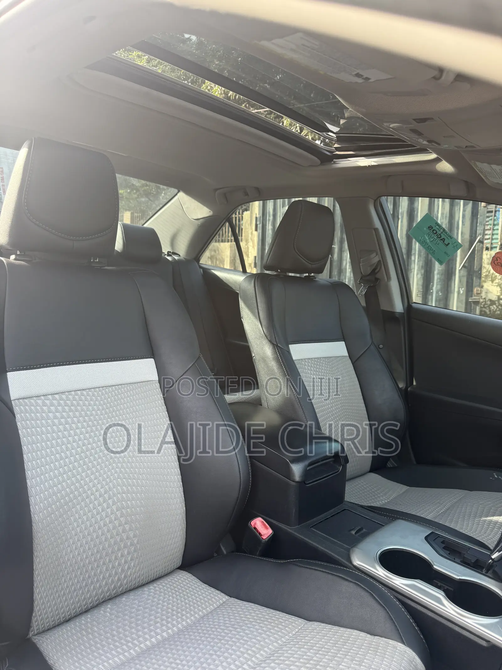 Toyota Camry SE 4dr Sedan (2.5L 4cyl 6A) 2013 Silver