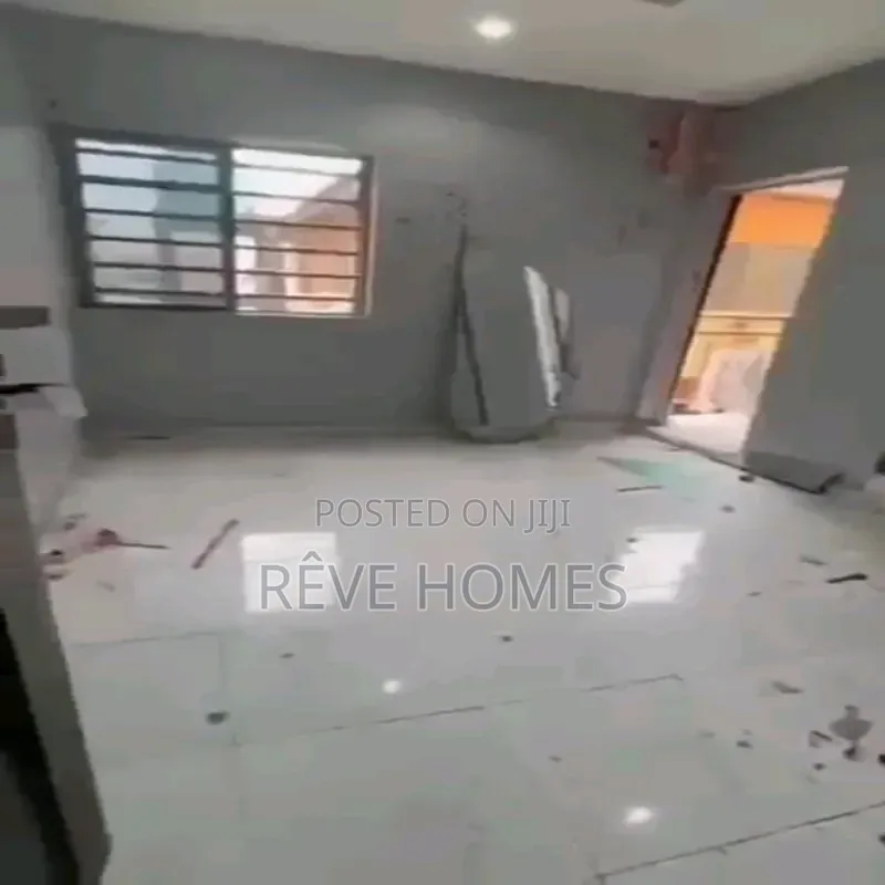 Studio Apartment in Soluyi for rent