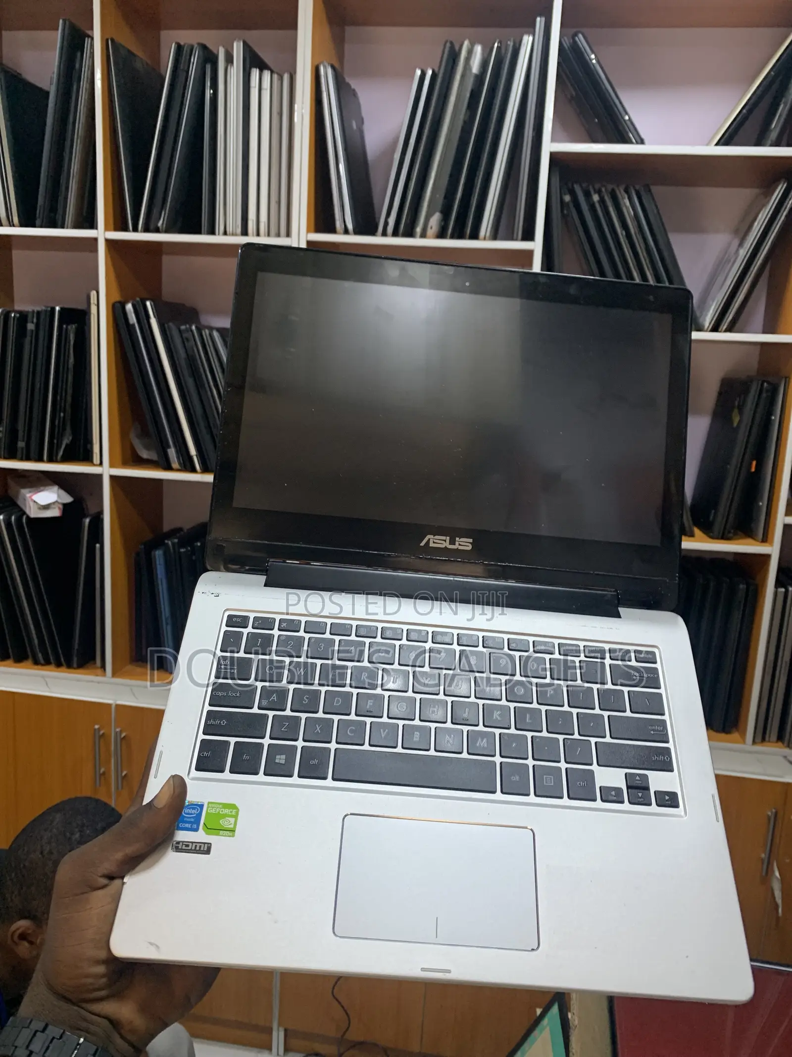 Laptop Asus X550LC 8GB Intel Core i5 SSD 128GB