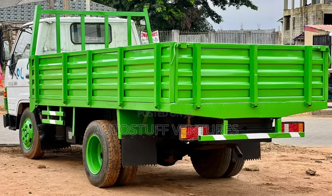 Tokunbo Toyota Dyna200