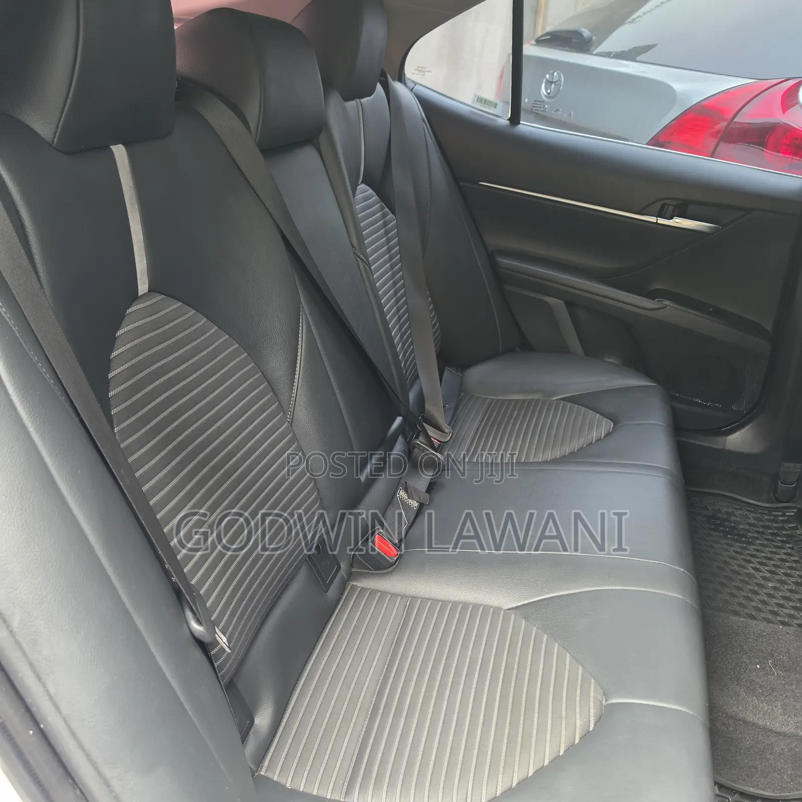 Toyota Camry 2018 White