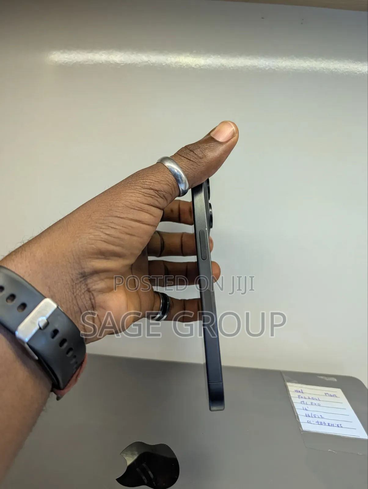 New Apple iPhone 15 Pro 128 GB Black