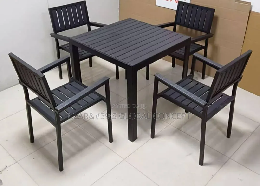 Classy Wooden Restaurant and Bar 4 Seater Dining Set With Metal Frame
