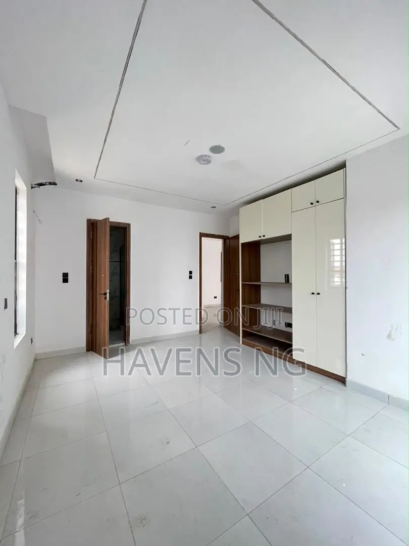 2bdrm Apartment in Ikota for sale