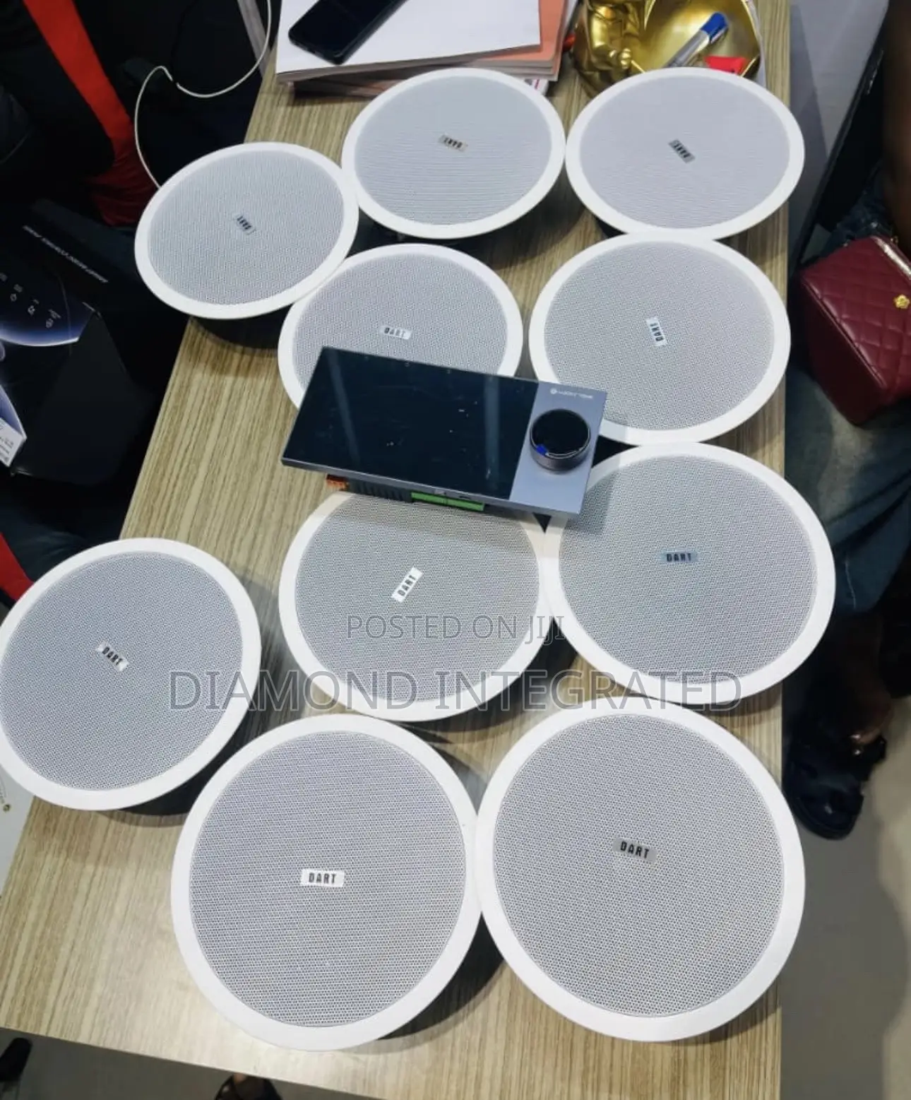 7 Inches Wall Amplifier With Knob With 10 Ceiling Speakers